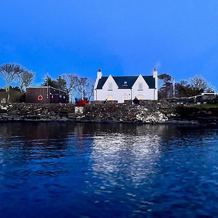 Carnmhor, Isle Of Skye - Stunning 242 Year Old Cottage On Its Own Sea Shore! Breakish Экстерьер фото