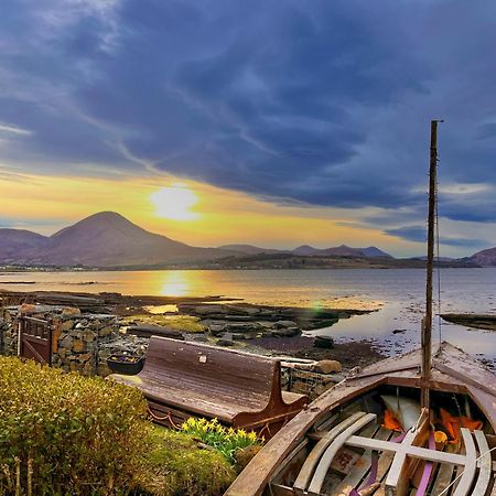 Carnmhor, Isle Of Skye - Stunning 242 Year Old Cottage On Its Own Sea Shore! Breakish Экстерьер фото
