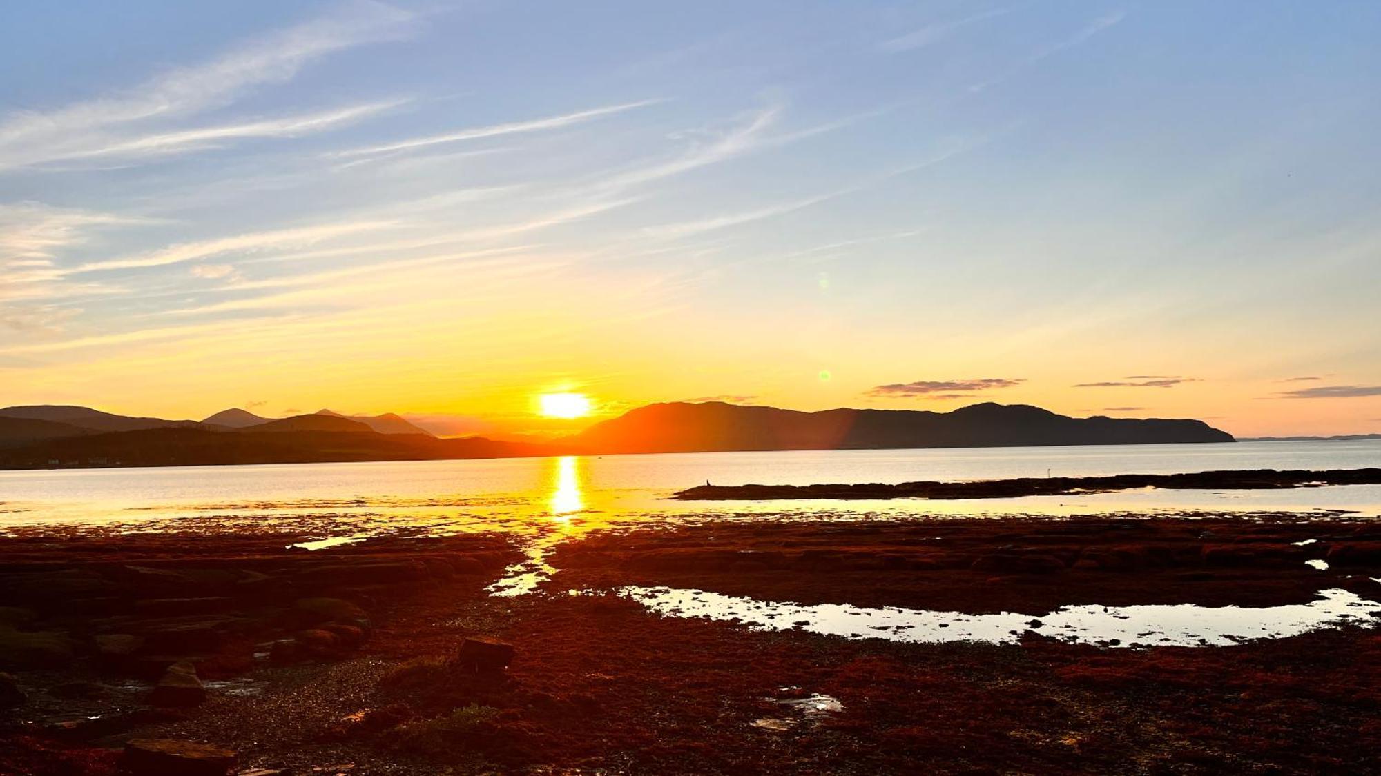 Carnmhor, Isle Of Skye - Stunning 242 Year Old Cottage On Its Own Sea Shore! Breakish Экстерьер фото