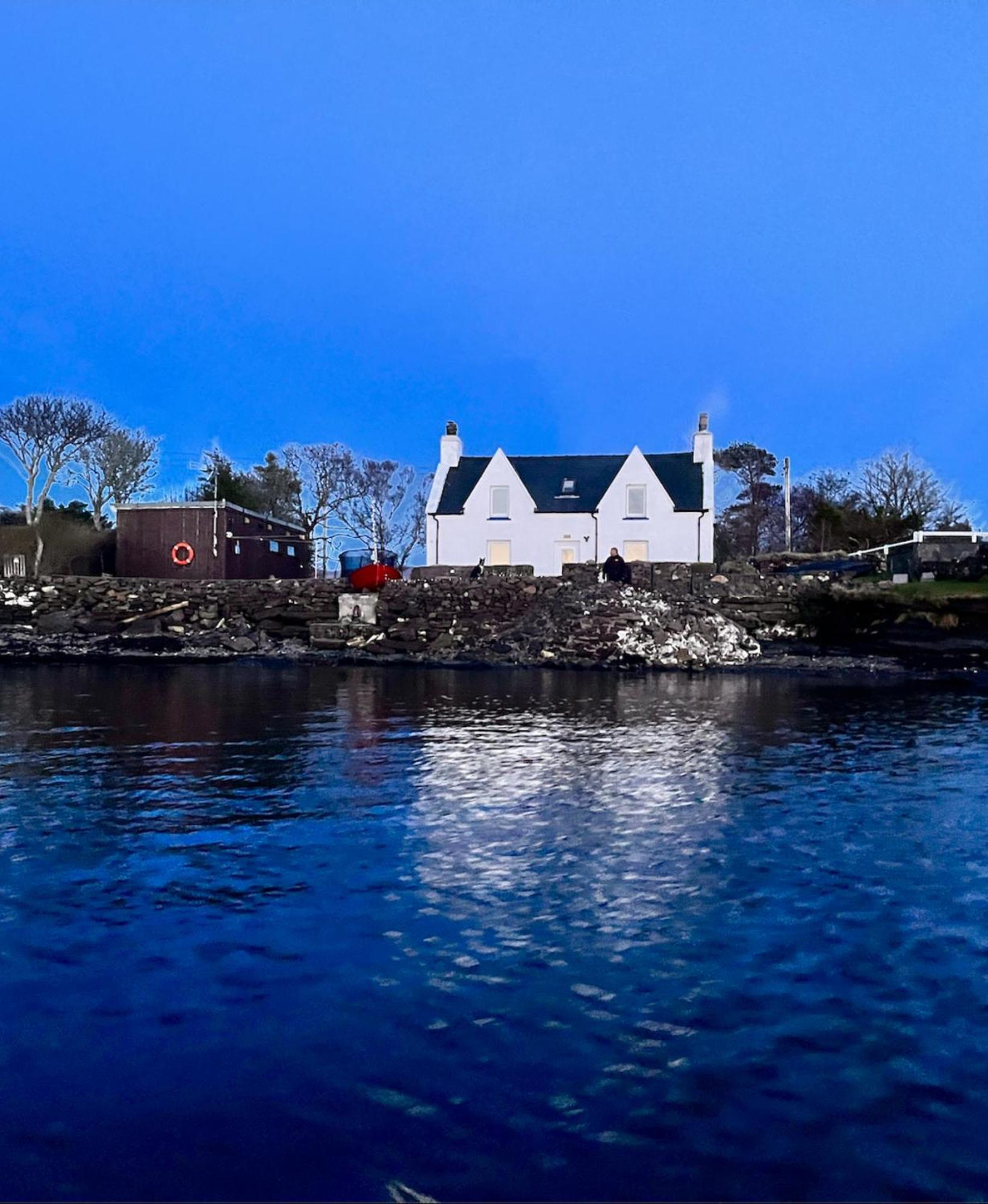 Carnmhor, Isle Of Skye - Stunning 242 Year Old Cottage On Its Own Sea Shore! Breakish Экстерьер фото